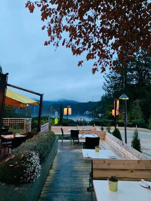 Oceanfront Zen Villa North Vancouver Eksteriør bilde